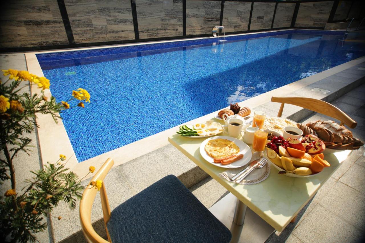 Chveni Ezo Boutique Hotel Kobuleti Bagian luar foto