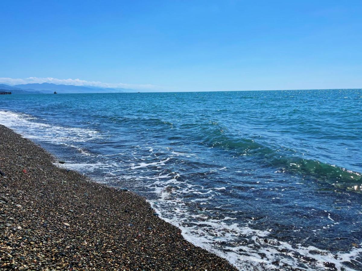 Chveni Ezo Boutique Hotel Kobuleti Bagian luar foto