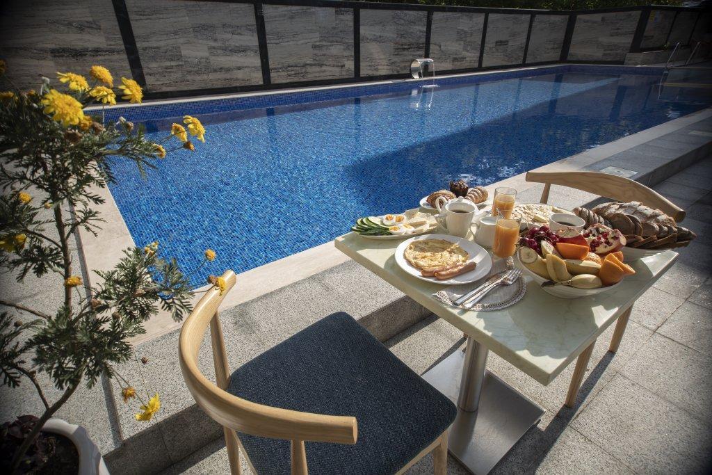 Chveni Ezo Boutique Hotel Kobuleti Bagian luar foto