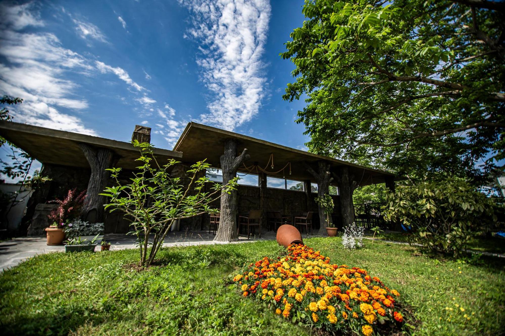 Chveni Ezo Boutique Hotel Kobuleti Bagian luar foto